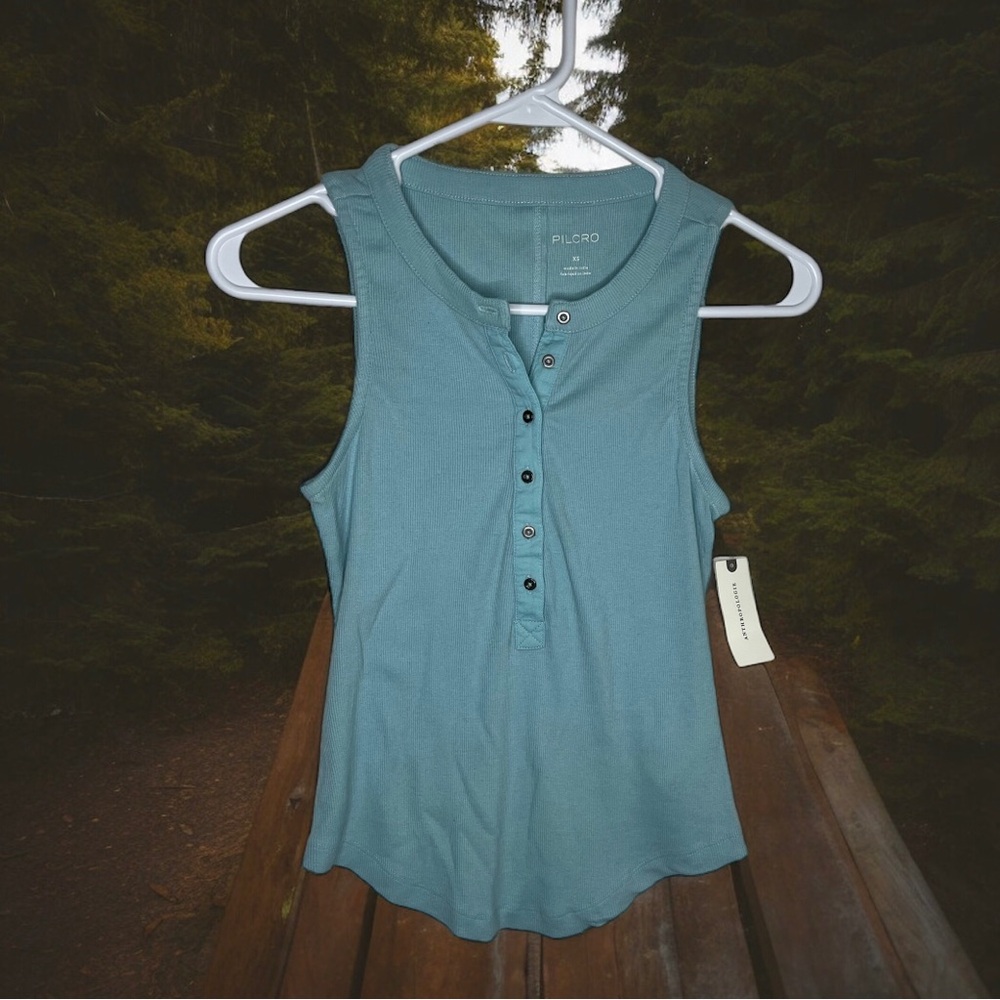 Pilcro Anthropologie Womens Extra Small XS Blue Sleeveless Top With Buttons NWT